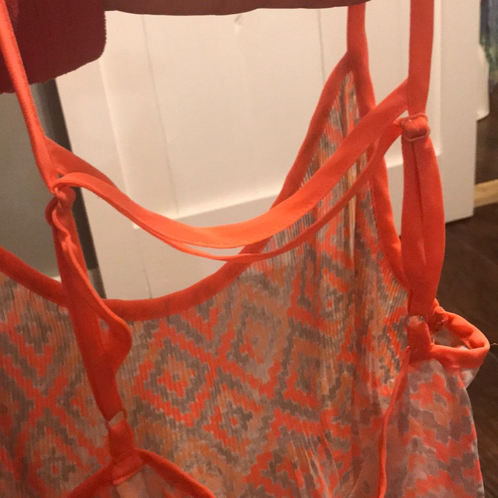 Tank top - Picture 2 of 2
